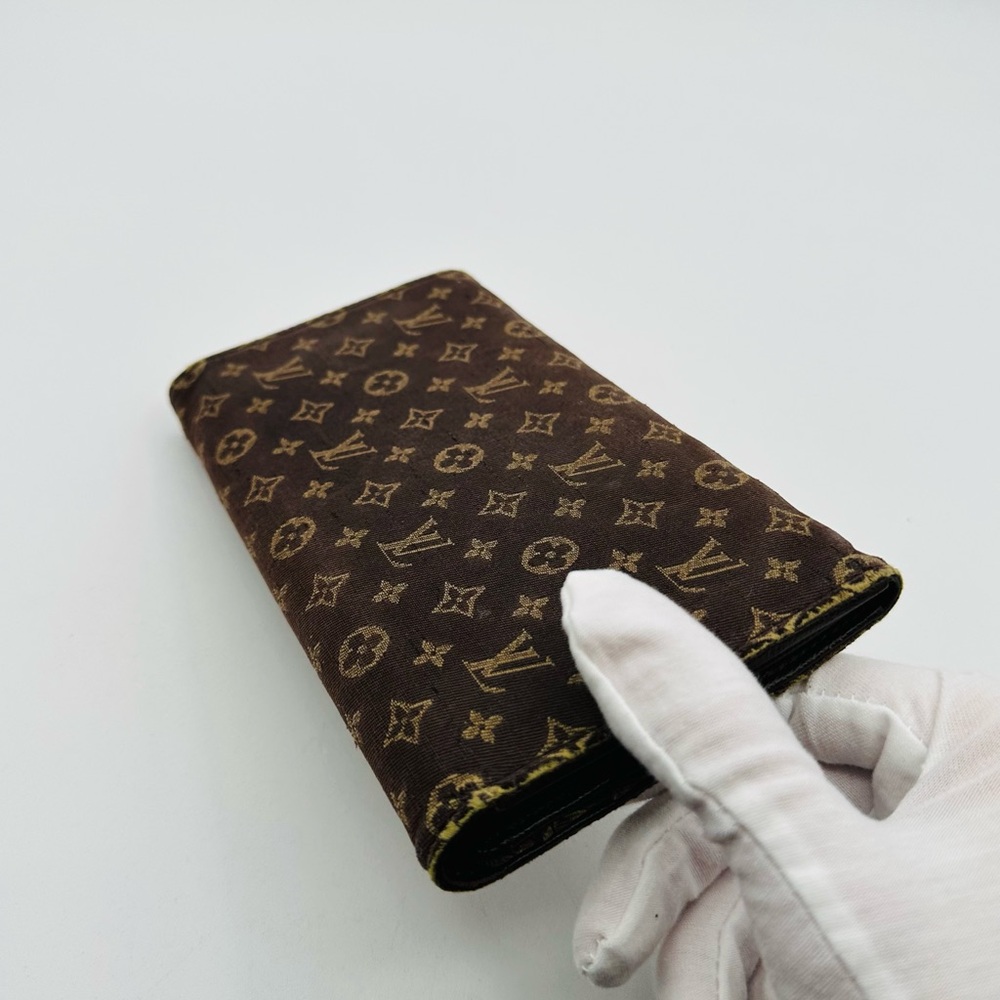 Louis Vuitton Long Denim Clasp Wallet - Picture 5 of 15